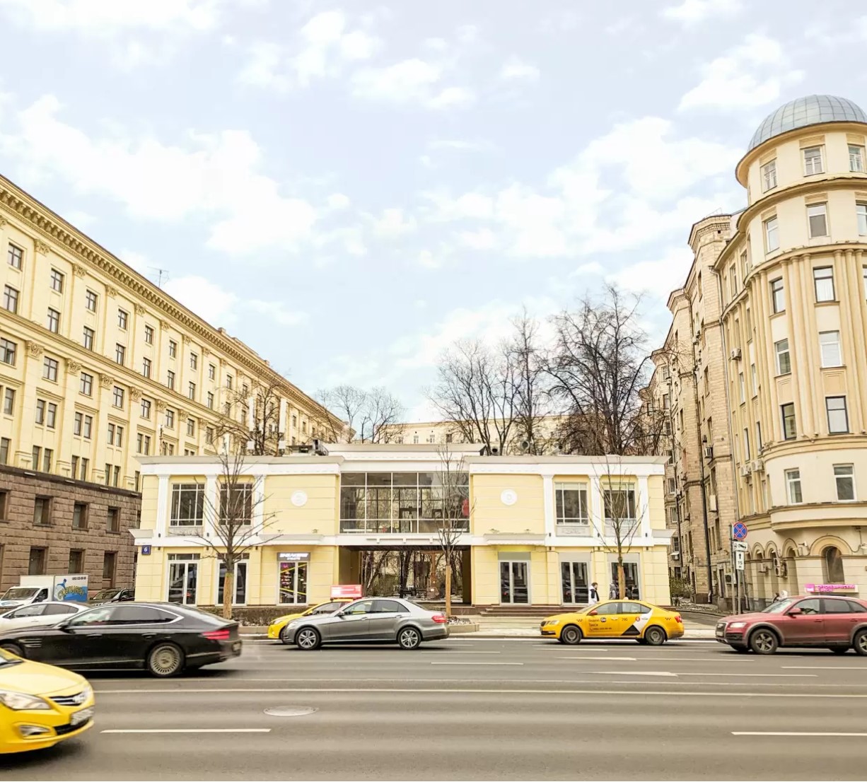 фасад дома, здание по адресу г Москва, ул Большая Садовая, д 6 стр 2